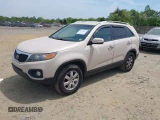2011 Kia Sorento LX with VIN 5XYKT3A18BG125401, listed as a IAAI auction lot 42123824 with 284,660 mi miles. Bid and sale history available at carsss.com. Image 2.