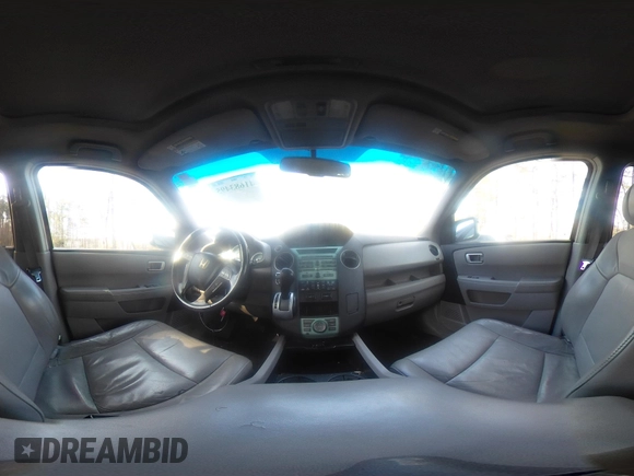 2009 Honda Pilot Touring with VIN 5FNYF48939B007471, listed as a IAAI auction lot 41683495 with 189,806 mi miles and . Bid and sale history available at carsss.com. Image 18.