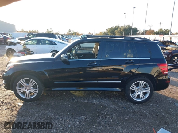2014 Mercedes-Benz GLK 350 with VIN WDCGG5HB6EG176802, listed as a IAAI auction lot 40964778 with 186,669 mi miles and . Bid and sale history available at carsss.com. Image 14.