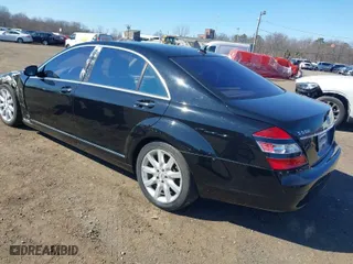 2007 Mercedes-Benz S-Class 5.5L V8 with VIN WDDNG71X97A145943, listed as a IAAI auction lot 41758639 with 133,638 mi miles. Bid and sale history available at carsss.com. Image 3.