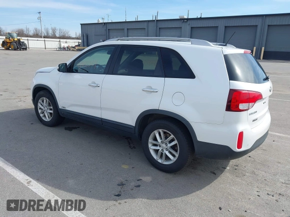 2014 Kia Sorento LX with VIN 5XYKTCA63EG545549, listed as a IAAI auction lot 41841324 with 173,813 mi miles and . Bid and sale history available at carsss.com. Image 3.