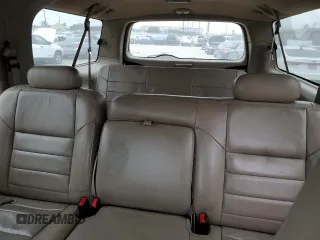 2003 Ford Excursion Limited z VIN 1FMNU42SX3EA92060, wystawiony jako Copart lot #58621835 z przebiegiem 158 157 mil mil oraz Tytuł czysty. Historia ofert i sprzedaży dostępna na DreamBid. Obrazek 10.