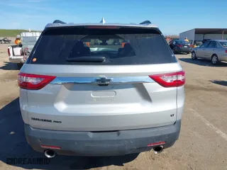 2019 Chevrolet Traverse LT Leather with VIN 1GNEVHKW0KJ126807, listed as a IAAI auction lot 41681930 with 90,320 mi miles. Bid and sale history available at carsss.com. Image 16.