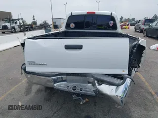 2006 Toyota Tacoma PreRunner with VIN 5TETU62N56Z318847, listed as a IAAI auction lot 42415495 with 217,994 mi miles and . Bid and sale history available at DreamBid. Image 18.