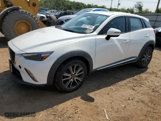 2017 Mazda CX-3 Grand Touring with VIN JM1DKFD77H0141102, listed as a Copart auction lot 68721704 with 45,204 mi miles and Salvage Title. Bid and sale history available at carsss.com. Image 1.
