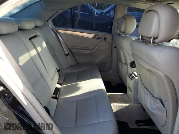 2006 Mercedes-Benz C 230 Sport z VIN WDBRF52H26F783588, wystawiony jako Copart lot #55117035 z przebiegiem 106 074 mil mil oraz Szkoda całkowita • Salvage title. Historia ofert i sprzedaży dostępna na DreamBid. Obrazek 10.