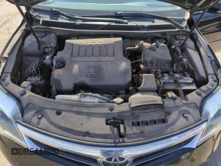 2013 Toyota Avalon XLE z VIN 4T1BK1EB1DU069566, wystawiony jako Copart lot #57236555 z przebiegiem 179 917 mil mil oraz Szkoda całkowita • Salvage title. Historia ofert i sprzedaży dostępna na DreamBid. Obrazek 11.