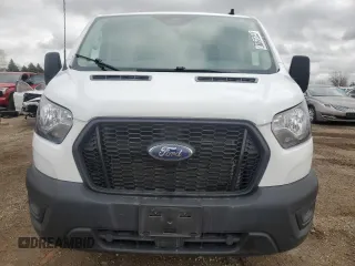 2023 Ford Transit Cargo with VIN 1FTBR2Y84PKA78073, listed as a Copart auction lot 81156644 with 10,562 mi miles and Clean Title. Bid and sale history available at DreamBid. Image 5.