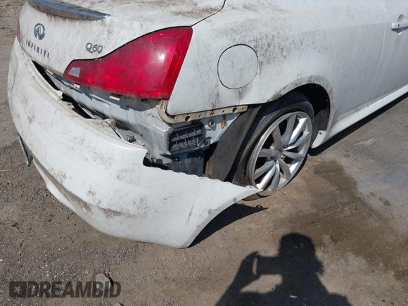 2014 Infiniti Q60 Journey z VIN JN1CV6EK4EM113805, wystawiony jako IAAI lot #42348451 z przebiegiem Nie podano mil oraz . Historia ofert i sprzedaży dostępna na DreamBid. Obrazek 13.