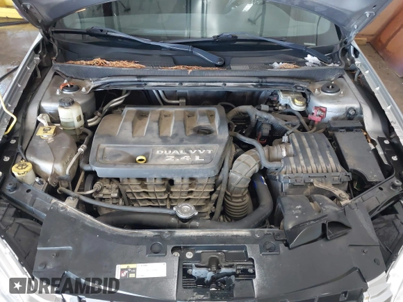 2014 Chrysler 200 Touring with VIN 1C3CCBBB0EN107711, listed as a IAAI auction lot 41576219 with 128,052 mi miles. Bid and sale history available at carsss.com. Image 10.