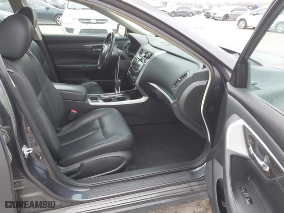 2013 Nissan Altima 2.5 SL with VIN 1N4AL3AP0DC201867, listed as a IAAI auction lot 41485740 with 100,173 mi miles. Bid and sale history available at carsss.com. Image 5.