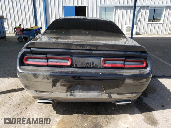 2016 Dodge Challenger R/T Scat Pack z VIN 2C3CDZFJ3GH284689, wystawiony jako Copart lot #54417855 z przebiegiem 139 940 mil mil oraz Szkoda całkowita • Salvage title. Historia ofert i sprzedaży dostępna na DreamBid. Obrazek 6.