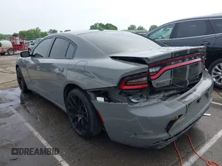 2019 Dodge Charger SXT z VIN 2C3CDXBG8KH643736, wystawiony jako IAAI lot #42274759 z przebiegiem 108 429 mil mil oraz . Historia ofert i sprzedaży dostępna na DreamBid. Obrazek 14.