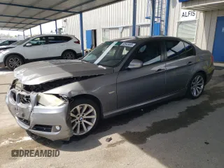 2011 BMW 3 Series 328i with VIN WBAPH5C50BA444114, listed as a Copart auction lot 52643655 with 189,437 mi miles and Salvage Title. Bid and sale history available at carsss.com. Image 1.