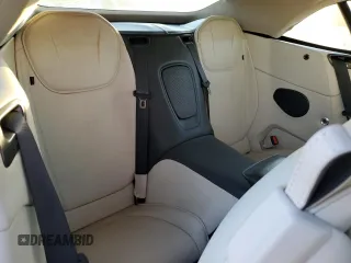 2019 Aston Martin DB11 z VIN SCFRMFCWXKGM06894, wystawiony jako Copart lot #41602955 z przebiegiem Nie podano mil oraz Szkoda całkowita • Salvage title. Historia ofert i sprzedaży dostępna na DreamBid. Obrazek 10.