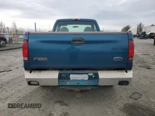 2000 Ford Super Duty F-250 XL with VIN 1FTNF20F5YEA22157, listed as a Copart auction lot 45497565 with 209,022 mi miles and Salvage Title. Bid and sale history available at carsss.com. Image 6.