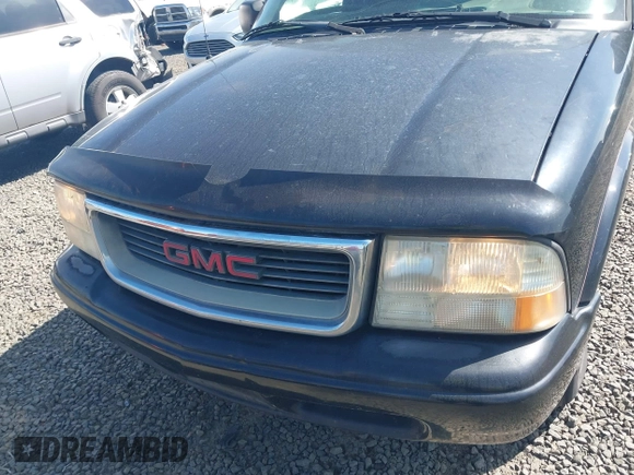 2002 GMC Sonoma SLS with VIN 1GTCS195628114990, listed as a IAAI auction lot 41862132 with 260,241 mi miles. Bid and sale history available at carsss.com. Image 6.