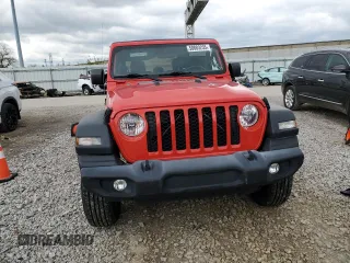 2020 Jeep Gladiator Sport S with VIN 1C6HJTAG0LL131338, listed as a Copart auction lot 50883235 with 50,547 mi miles and Salvage title. Bid and sale history available at DreamBid. Image 5.
