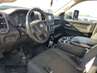 2019 Ram 2500 Tradesman with VIN 3C6UR5CJ6KG553668, listed as a Copart auction lot 71576394 with 59,983 mi miles and Salvage title. Bid and sale history available at DreamBid. Image 8.