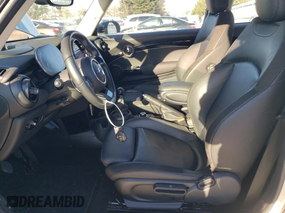 2022 MINI Hardtop Cooper S with VIN WMW53DH03N2R73889, listed as a Copart auction lot 88246445 with 18,111 mi miles and Salvage Title. Bid and sale history available at DreamBid. Image 7.