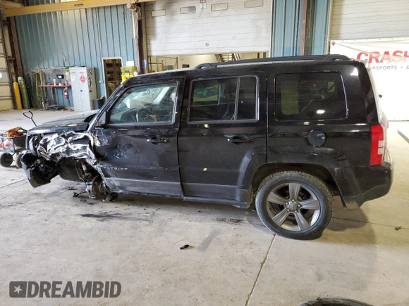 2015 Jeep Patriot Latitude z VIN 1C4NJRFB5FD426252, wystawiony jako Copart lot #54958515 z przebiegiem 80 250 mil mil oraz Szkoda całkowita • Salvage title. Historia ofert i sprzedaży dostępna na DreamBid. Obrazek 2.