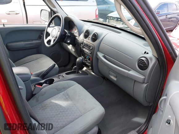 2007 Jeep Liberty Sport with VIN 1J4GL48K27W685218, listed as a IAAI auction lot 41808307 with 147,911 mi miles. Bid and sale history available at carsss.com. Image 5.