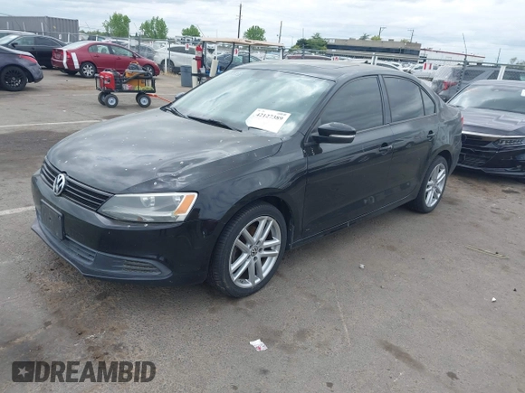 2011 Volkswagen Jetta Sedan SE PZEV with VIN 3VWDZ7AJ5BM308687, listed as a IAAI auction lot 42127389 with 155,419 mi miles. Bid and sale history available at carsss.com. Image 2.