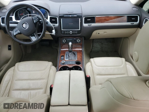 2012 Volkswagen Touareg Lux с VIN WVGEK9BPXCD012003, выставлен на аукционе Copart как лот 54910865 с пробегом 106 465 миль миль и Списание • Salvage title. История ставок и продаж доступна на DreamBid. Изображение 8.