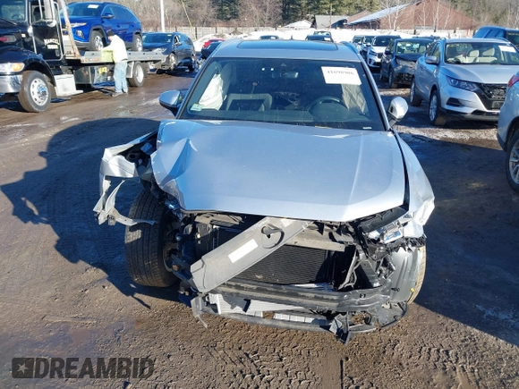 2019 Audi Q3 Premium with VIN WA1AECF3XK1069696, listed as a IAAI auction lot 41698906 with 29,713 mi miles and . Bid and sale history available at DreamBid. Image 11.
