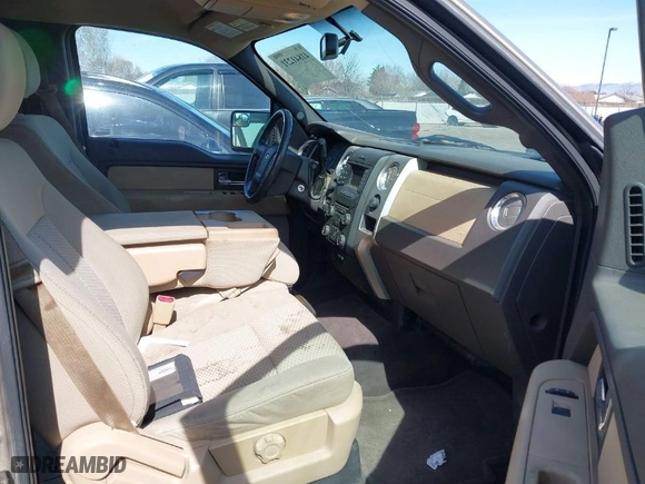 2014 Ford F-150 XL with VIN 1FTFW1ET7EKE55635, listed as a IAAI auction lot 41841231 with 263,240 mi miles. Bid and sale history available at carsss.com. Image 5.