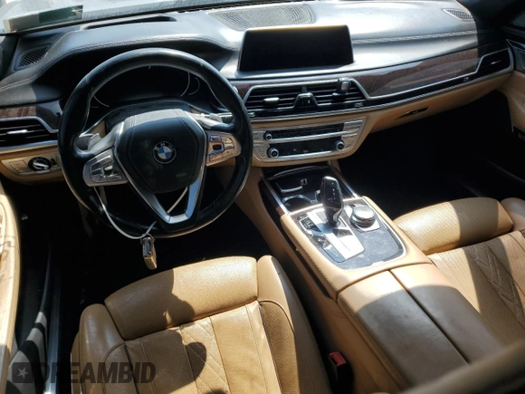 2016 BMW 7 Series 750i с VIN WBA7F0C53GGL99425, выставлен на аукционе Copart как лот 59640465 с пробегом Не указан миль и Чистый • Clean title. История ставок и продаж доступна на DreamBid. Изображение 8.