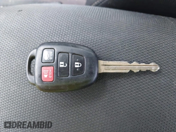 2018 Toyota Corolla L z VIN 5YFBURHE9JP765393, wystawiony jako IAAI lot #42112155 z przebiegiem 152 764 mil mil oraz . Historia ofert i sprzedaży dostępna na DreamBid. Obrazek 11.