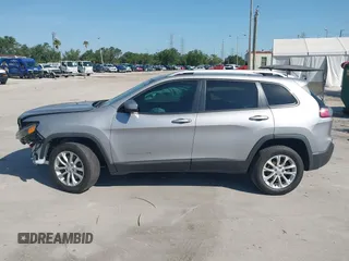 2020 Jeep Cherokee Latitude with VIN 1C4PJLCB7LD542428, listed as a IAAI auction lot 42284729 with 98,111 mi miles and . Bid and sale history available at DreamBid. Image 15.