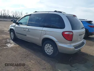 2005 Chrysler Town & Country with VIN 1C4GP45R55B238222, listed as a IAAI auction lot 41780737 with 166,880 mi miles. Bid and sale history available at carsss.com. Image 3.
