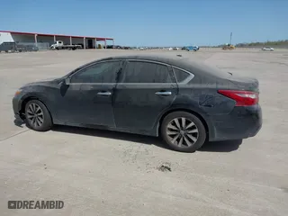 2018 Nissan Altima 2.5 SV with VIN 1N4AL3APXJC172244, listed as a IAAI auction lot 41861358 with 204,181 mi miles. Bid and sale history available at carsss.com. Image 14.