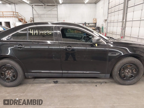 2016 Ford Sedan Police Interceptor with VIN 1FAHP2MT5GG132337, listed as a IAAI auction lot 41984882 with 1 mi miles. Bid and sale history available at carsss.com. Image 13.