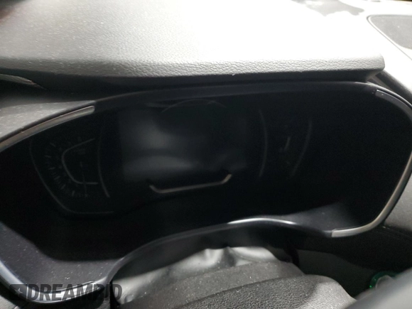 2019 Hyundai Santa Fe Ultimate with VIN 5NMS5CAD8KH086528, listed as a Copart auction lot 45758275 with Not Provided miles and Salvage Title. Bid and sale history available at DreamBid. Image 9.