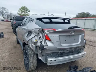 2019 Toyota C-HR XLE with VIN NMTKHMBX0KR082023, listed as a IAAI auction lot 41606867 with 52,814 mi miles. Bid and sale history available at carsss.com. Image 6.