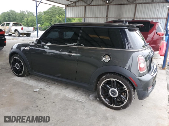 2013 MINI Hardtop S with VIN WMWSV3C5XDT391498, listed as a Copart auction lot 61987955 with 106,189 mi miles and Clean title. Bid and sale history available at DreamBid. Image 2.