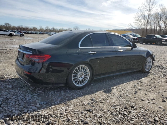 2021 Mercedes-Benz E-Class E 350 with VIN W1KZF8EB5MA896252, listed as a Copart auction lot 49692455 with 26,760 mi miles and Salvage Title. Bid and sale history available at carsss.com. Image 3.