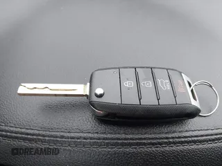 2017 Kia Sorento LX с VIN 5XYPGDA52HG291151, выставлен на аукционе IAAI как лот 42294750 с пробегом 134 442 миль миль и . История ставок и продаж доступна на DreamBid. Изображение 11.