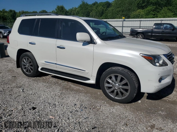 2011 Lexus LX 570 with VIN JTJHY7AX7B4077618, listed as a Copart auction lot 55992375 with 178,696 mi miles and Clean title. Bid and sale history available at DreamBid. Image 4.