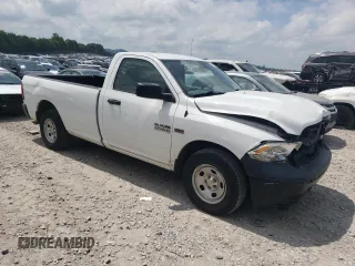 2016 Ram 1500 Tradesman z VIN 3C6JR6DT9GG363735, wystawiony jako Copart lot #56170895 z przebiegiem 18 269 mil mil oraz Szkoda całkowita • Salvage title. Historia ofert i sprzedaży dostępna na DreamBid. Obrazek 4.