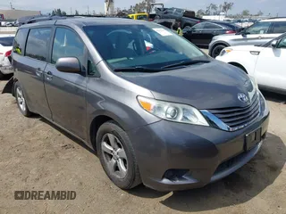 2015 Toyota Sienna LE AAS с VIN 5TDKK3DC8FS594979, выставлен на аукционе IAAI как лот 42137215 с пробегом 122 525 миль миль и . История ставок и продаж доступна на DreamBid. Изображение 1.