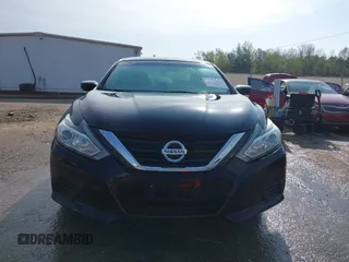 2017 Nissan Altima 2.5 SV with VIN 1N4AL3AP7HC142659, listed as a IAAI auction lot 41922160 with 133,404 mi miles. Bid and sale history available at carsss.com. Image 12.