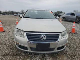 2009 Volkswagen Passat Komfort z VIN WVWJK73C39E024189, wystawiony jako Copart lot #48252385 z przebiegiem Nie podano mil oraz Szkoda całkowita • Salvage title. Historia ofert i sprzedaży dostępna na DreamBid. Obrazek 5.
