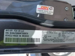 2021 Jeep Compass Altitude с VIN 3C4NJCBB6MT509974, выставлен на аукционе IAAI как лот 42541870 с пробегом 16 082 миль миль и . История ставок и продаж доступна на DreamBid. Изображение 9.