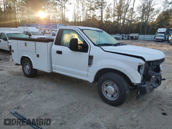 2021 Ford F-350 XL with VIN 1FTRF3A62MEC39018, listed as a Copart auction lot 80884973 with 45,966 mi miles and Non repairable. Bid and sale history available at DreamBid. Image 4.