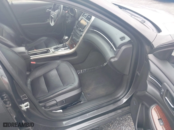 2013 Chevrolet Malibu ECO with VIN 1G11F5RRXDF106677, listed as a IAAI auction lot 41738890 with 101,924 mi miles. Bid and sale history available at carsss.com. Image 5.