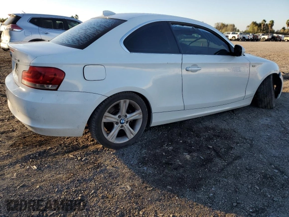 2013 BMW 1 Series 128i with VIN WBAUP7C58DVP25073, listed as a Copart auction lot 86565914 with Not Provided miles and Salvage Title. Bid and sale history available at carsss.com. Image 3.